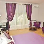 La Flanerie فندق 3*